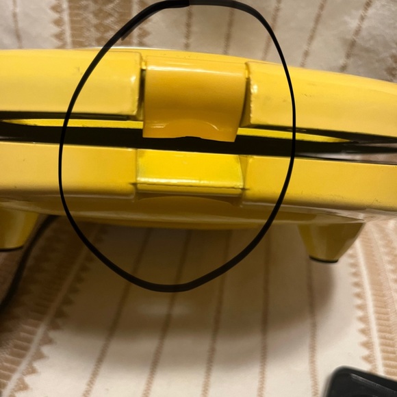 Soft Pretzel Factory Pretzel Maker - Picture 6 of 7